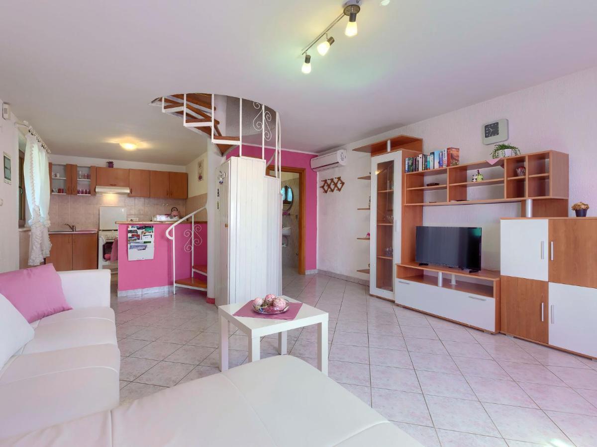 Holiday Home Nikolina - Roj412 By Interhome Sveti Petar u Sumi Exterior photo